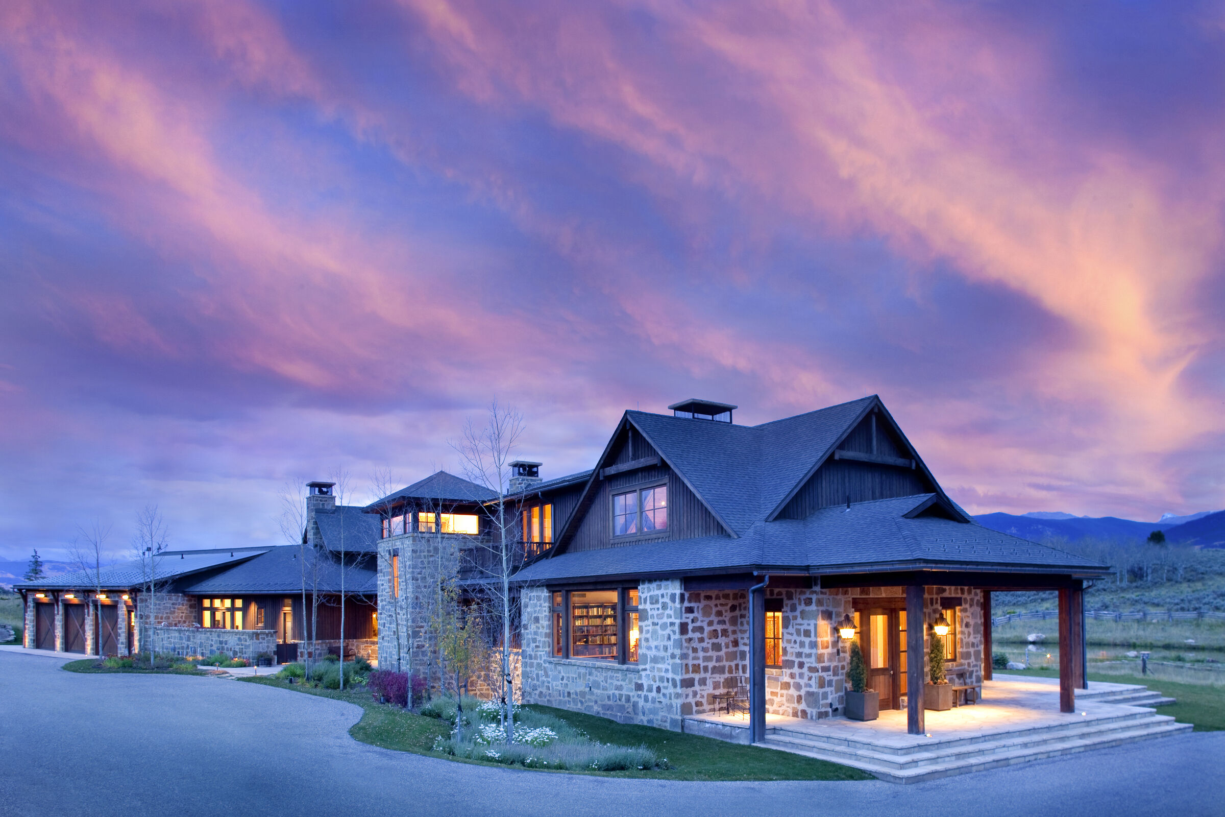 Mountain rustic homes by Beck Building Company