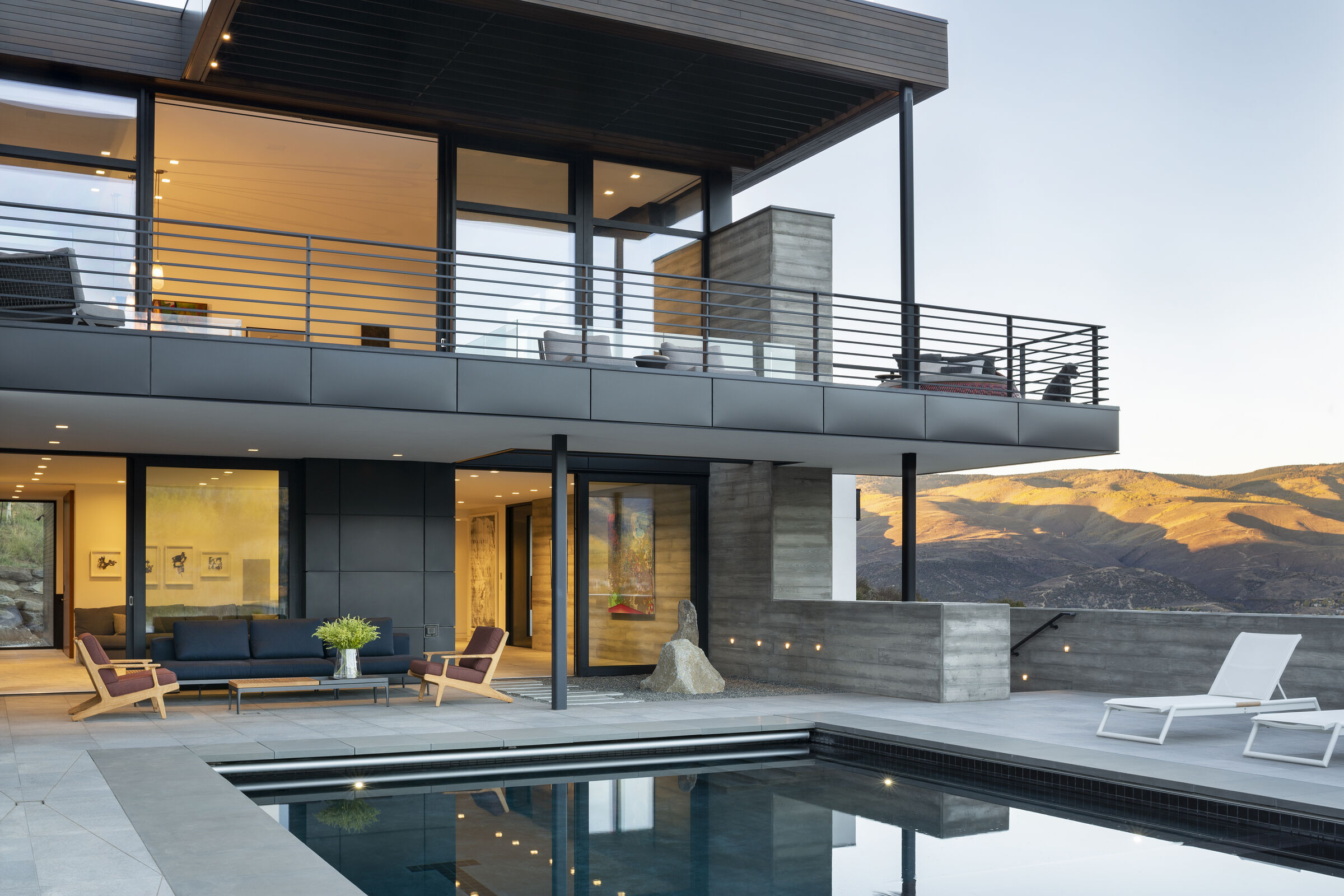 Gold Dust interior detail