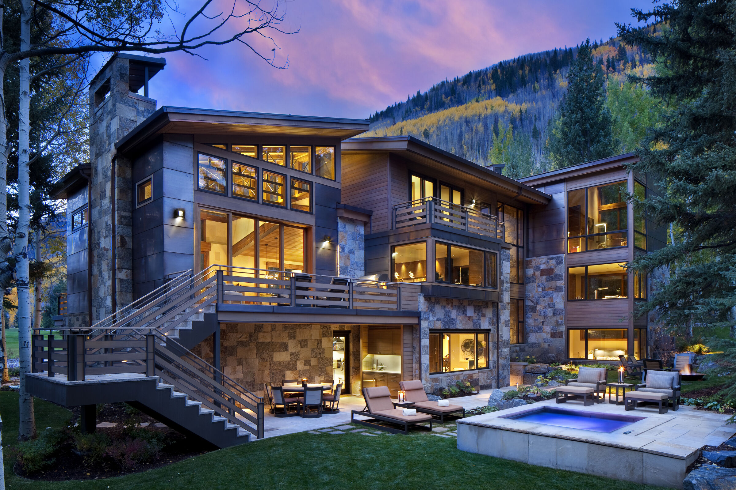 Ptarmigan great room with landscape views