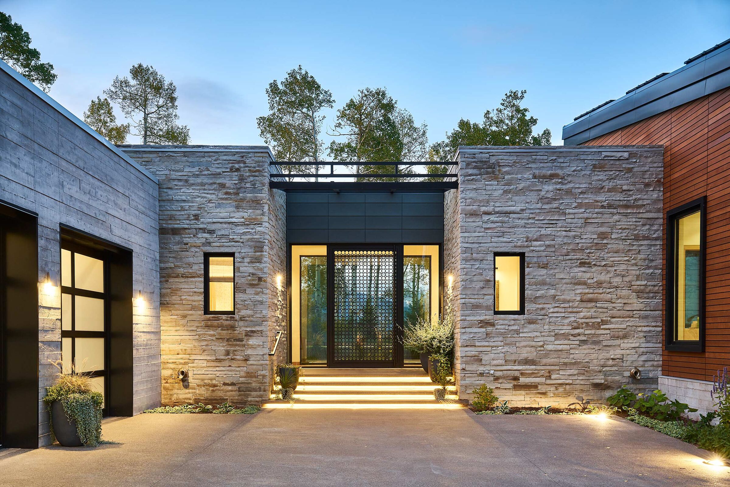 Wild Rose exterior view