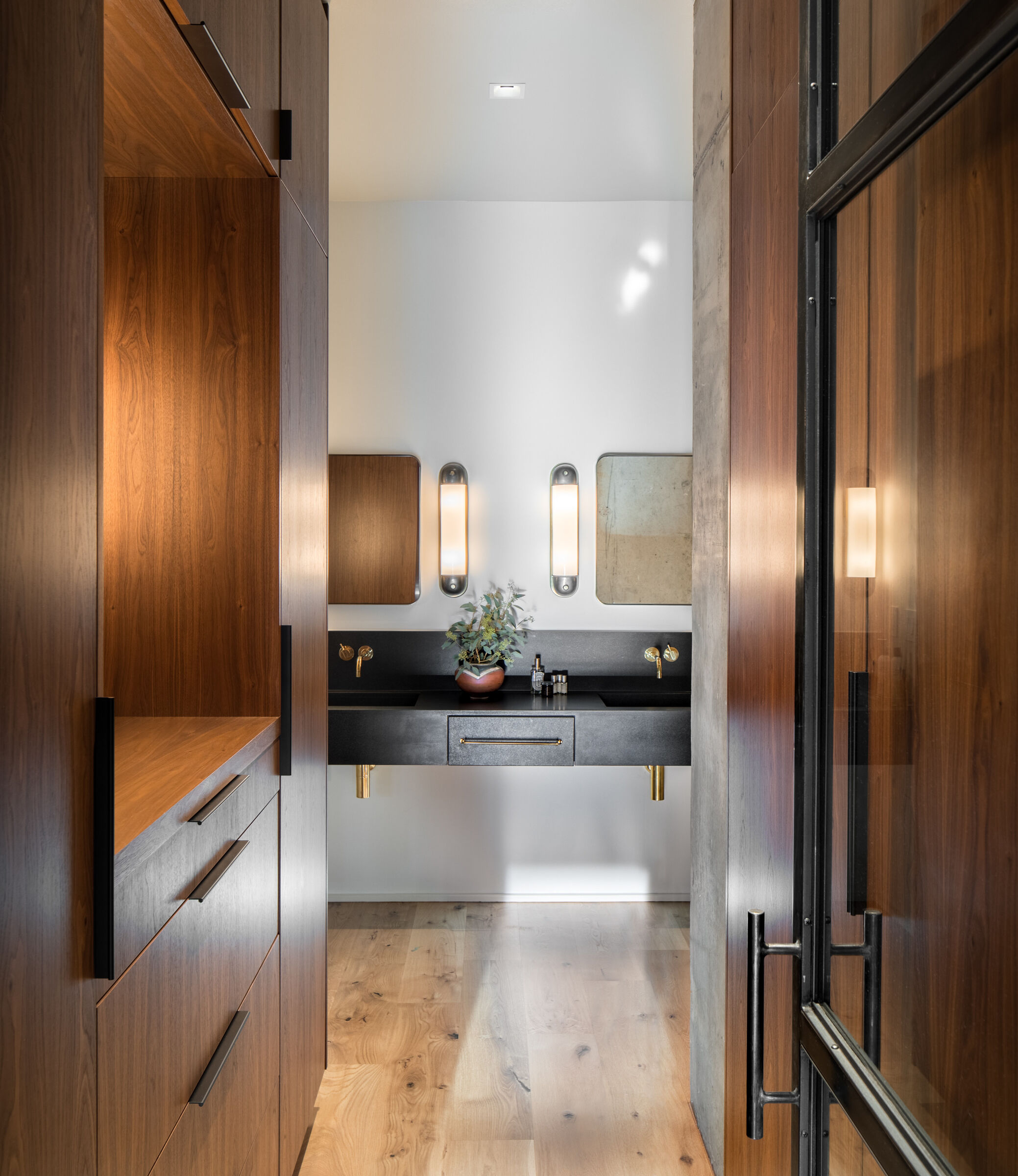 Wynkoop walnut detail